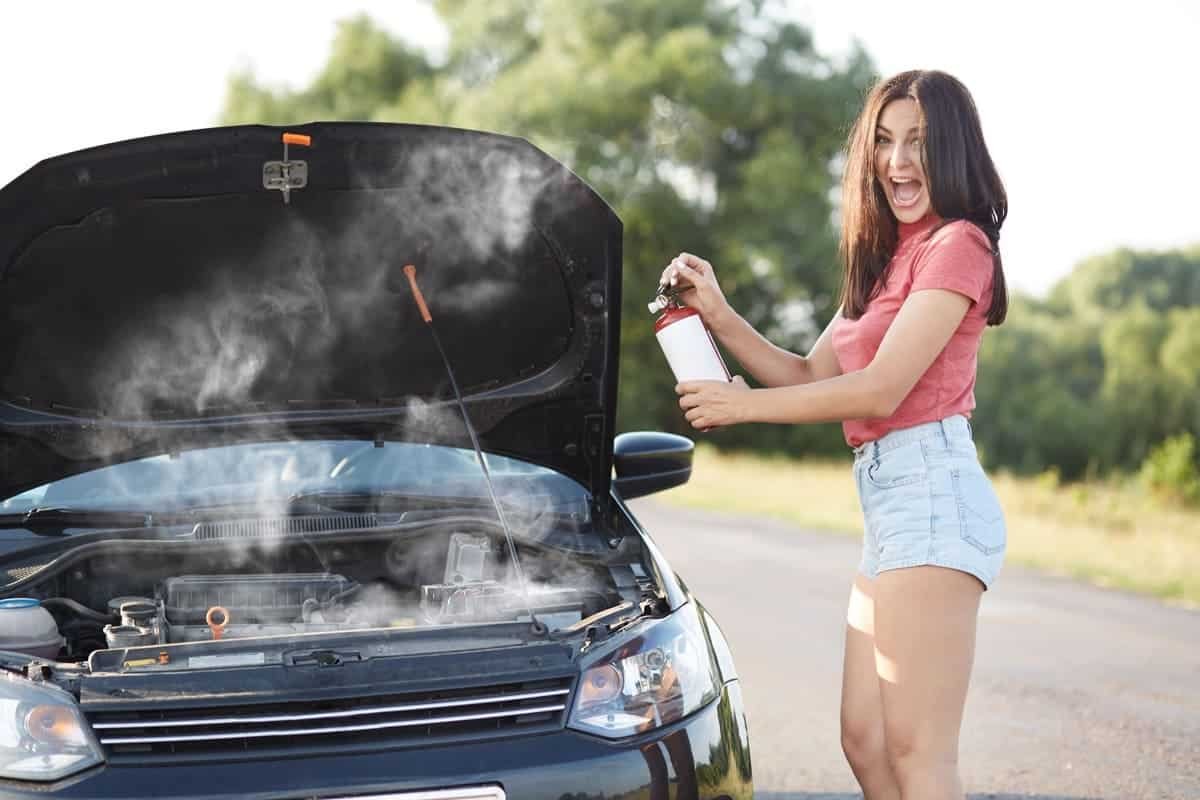 5 Causas Comunes de Por Qué el Carro Quema Aceite